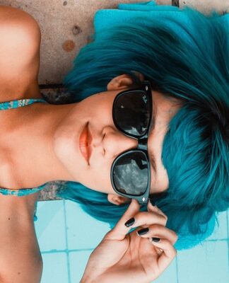 Czy na basen można mieć strój dwuczęściowy?