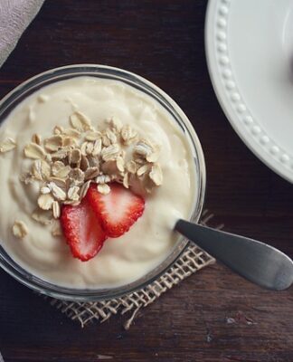 Z czym nie łączyć jogurtu naturalnego?